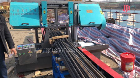 鋼筋籠盤(pán)絲機(jī)對(duì)比滾焊機(jī)昭通市報(bào)道